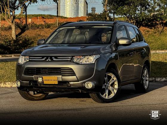MITSUBISHI OUTLANDER 3.0 GT 4X4 V6 24V GASOLINA 4P AUTOMÁTICO MITSUBISHI OUTLANDER 3.0 GT 4X4 V6 24V GASOLINA 4P AUTOMÁTICO